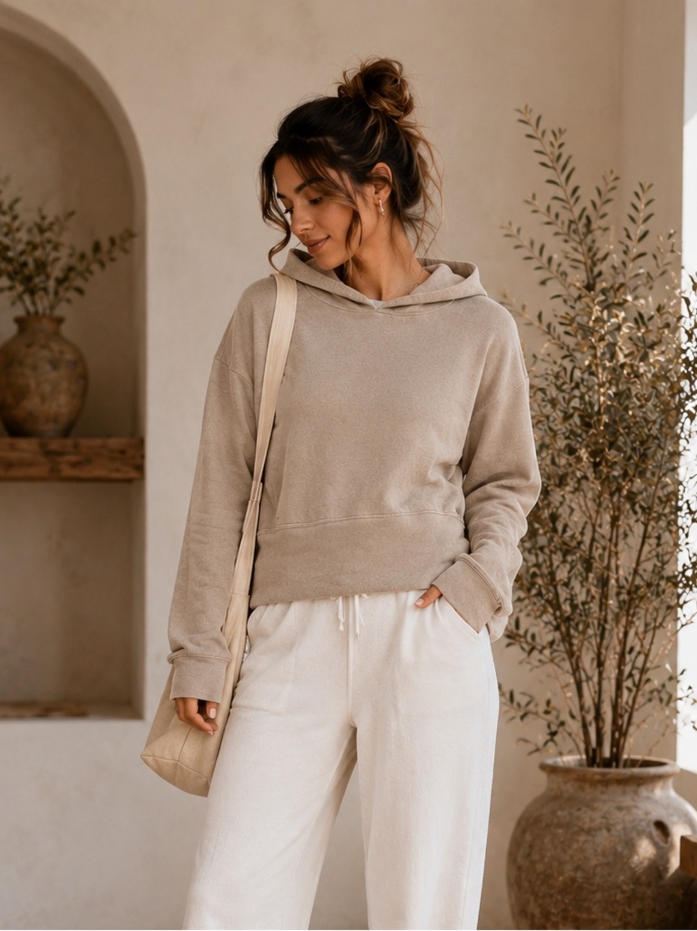 Offline by Aerie Women's Cropped Hoodie Long Sleeve Beige Pullover Sweatshirt